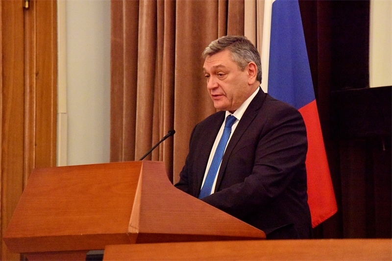 俄羅斯外交部副部長魯?shù)强浦罗o。主辦方供圖