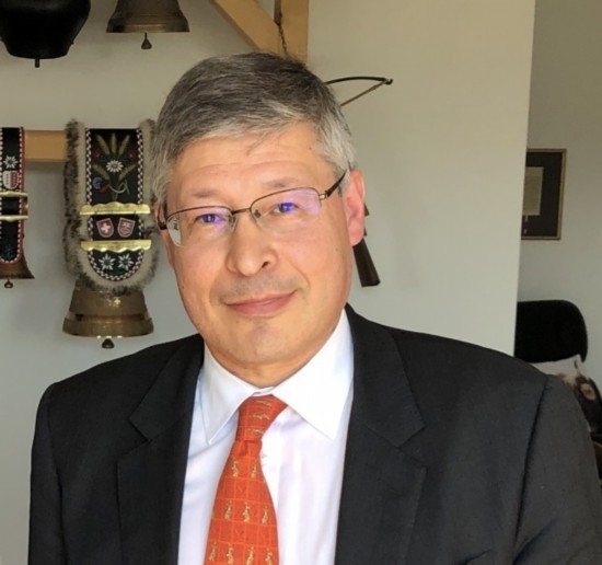 瑞士日內(nèi)瓦伯爾尼大區(qū)經(jīng)濟(jì)發(fā)展署前署長(zhǎng)、經(jīng)濟(jì)學(xué)家 菲利普·莫尼耶