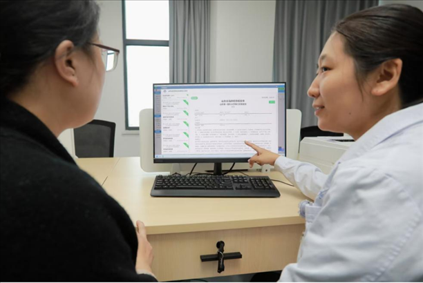 區(qū)域檢查檢驗結(jié)果互認(rèn)給群眾帶來便利。圖片來源：山東第一醫(yī)科大學(xué)第二附屬醫(yī)院