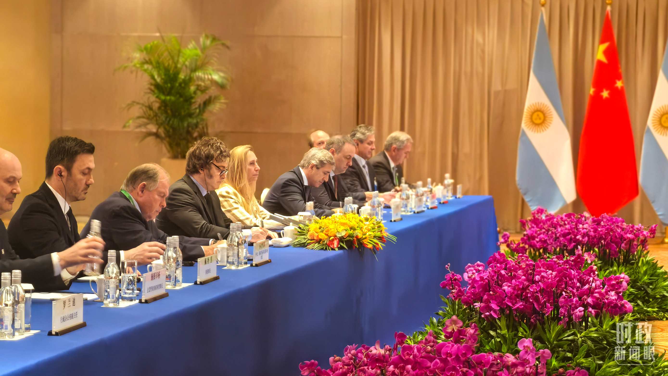 習(xí)主席會見阿根廷總統(tǒng)米萊現(xiàn)場。（總臺央廣記者潘毅拍攝）