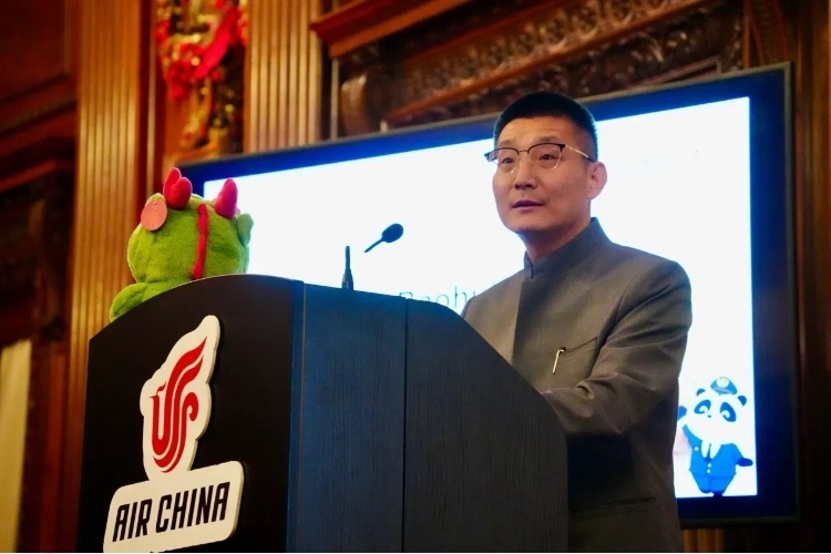 國航倫敦營業(yè)部總經(jīng)理夏寶輝致辭。吳若鳴攝