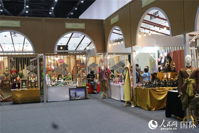 會(huì)議中心內(nèi)部展區(qū)。朱瀟逸攝