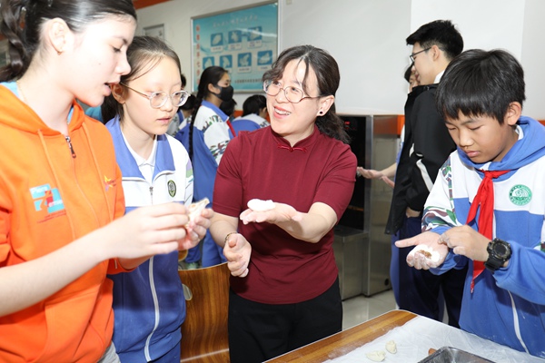 “見(jiàn)字如面，中法同心”青少年文化交流活動(dòng)啟動(dòng)。北京市教委供圖