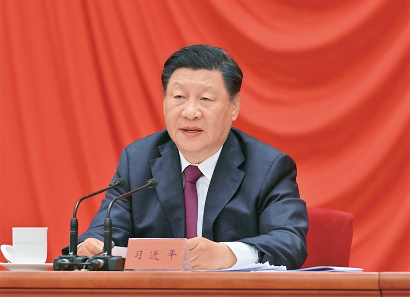 2022年5月10日，慶祝中國(guó)共產(chǎn)主義青年團(tuán)成立100周年大會(huì)在北京人民大會(huì)堂隆重舉行。中共中央總書(shū)記、國(guó)家主席、中央軍委主席習(xí)近平在大會(huì)上發(fā)表重要講話。 新華社記者 岳月偉/攝