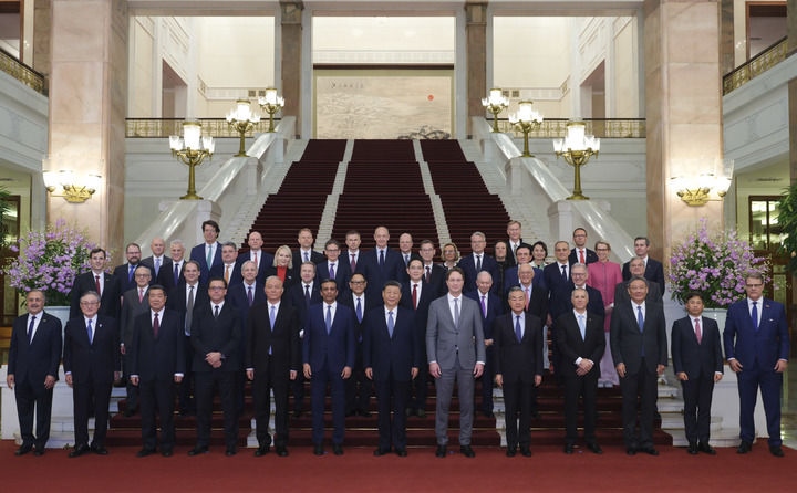 3月28日上午，國(guó)家主席習(xí)近平在北京人民大會(huì)堂會(huì)見國(guó)際工商界代表。新華社記者 丁林 攝