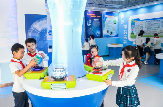 重慶高新區(qū)科學(xué)課堂。