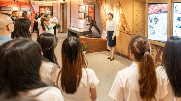 思政課現(xiàn)場。東華大學(xué)供圖