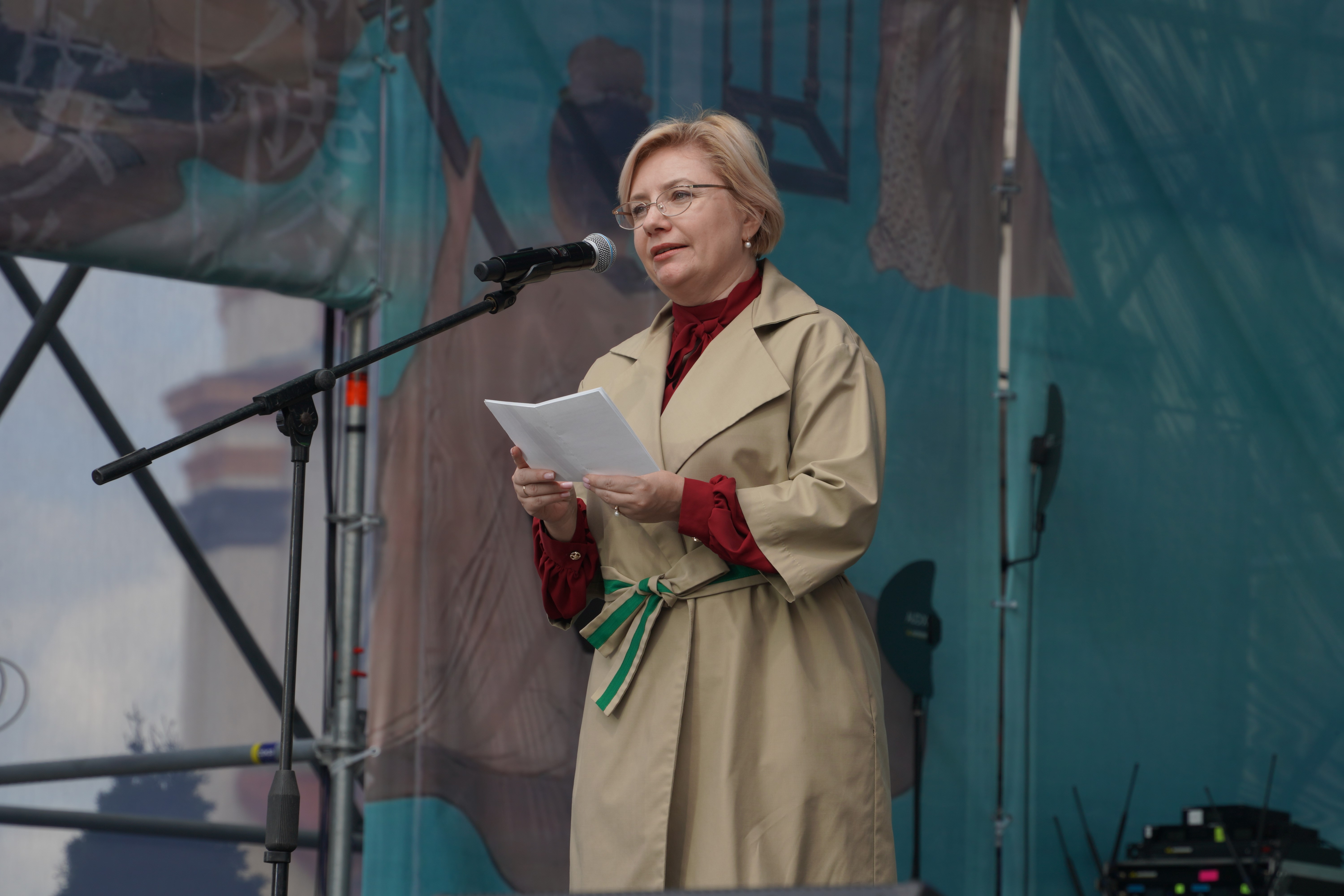 拉扎列維奇在活動開幕式上發(fā)表致辭。中國駐白俄羅斯大使館供圖